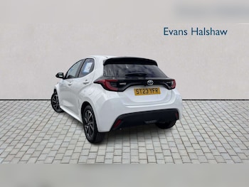 Used Toyota Yaris 2023 for sale - 79002156: Photo