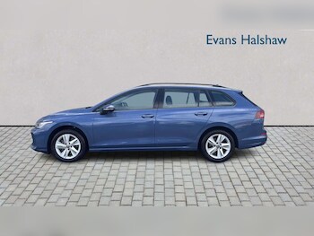 Used Volkswagen Golf 2025 for sale - 78774798: Photo