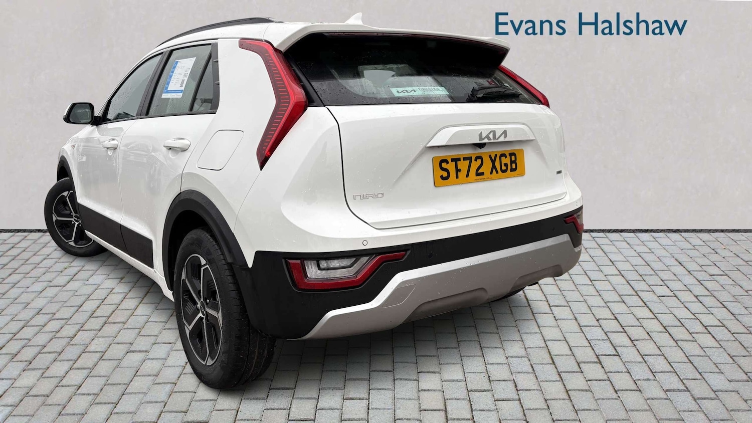 Used Kia Niro 2023 for sale - 78010180: Photo 2