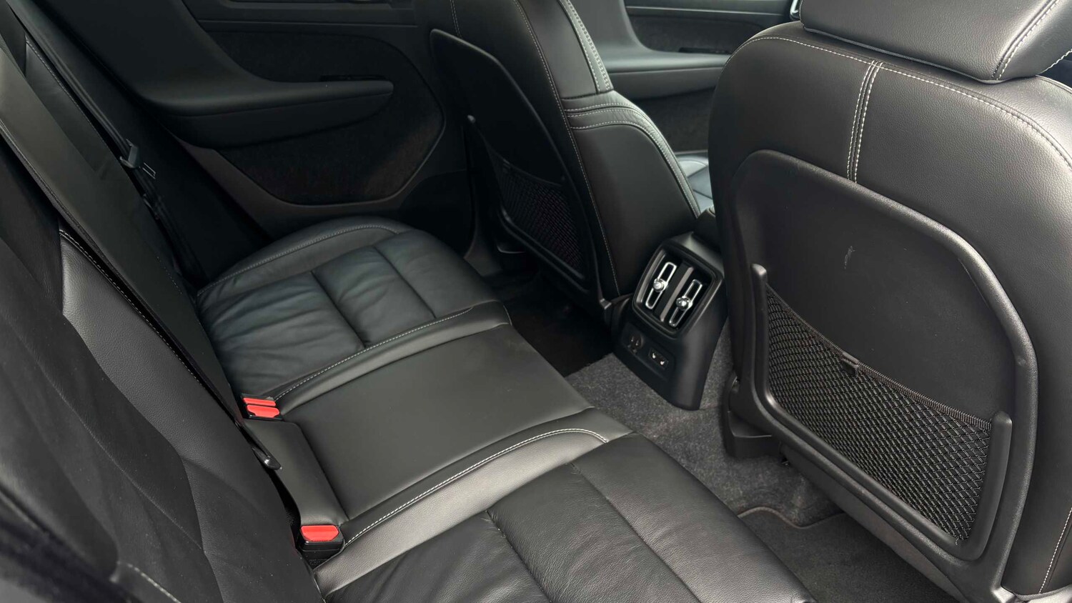 Used Volvo XC40 for sale - 77858417: Photo 16