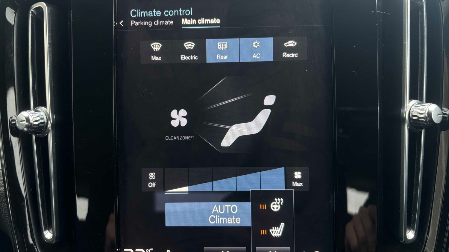 Used Volvo XC40 for sale - 77858417: Photo 20