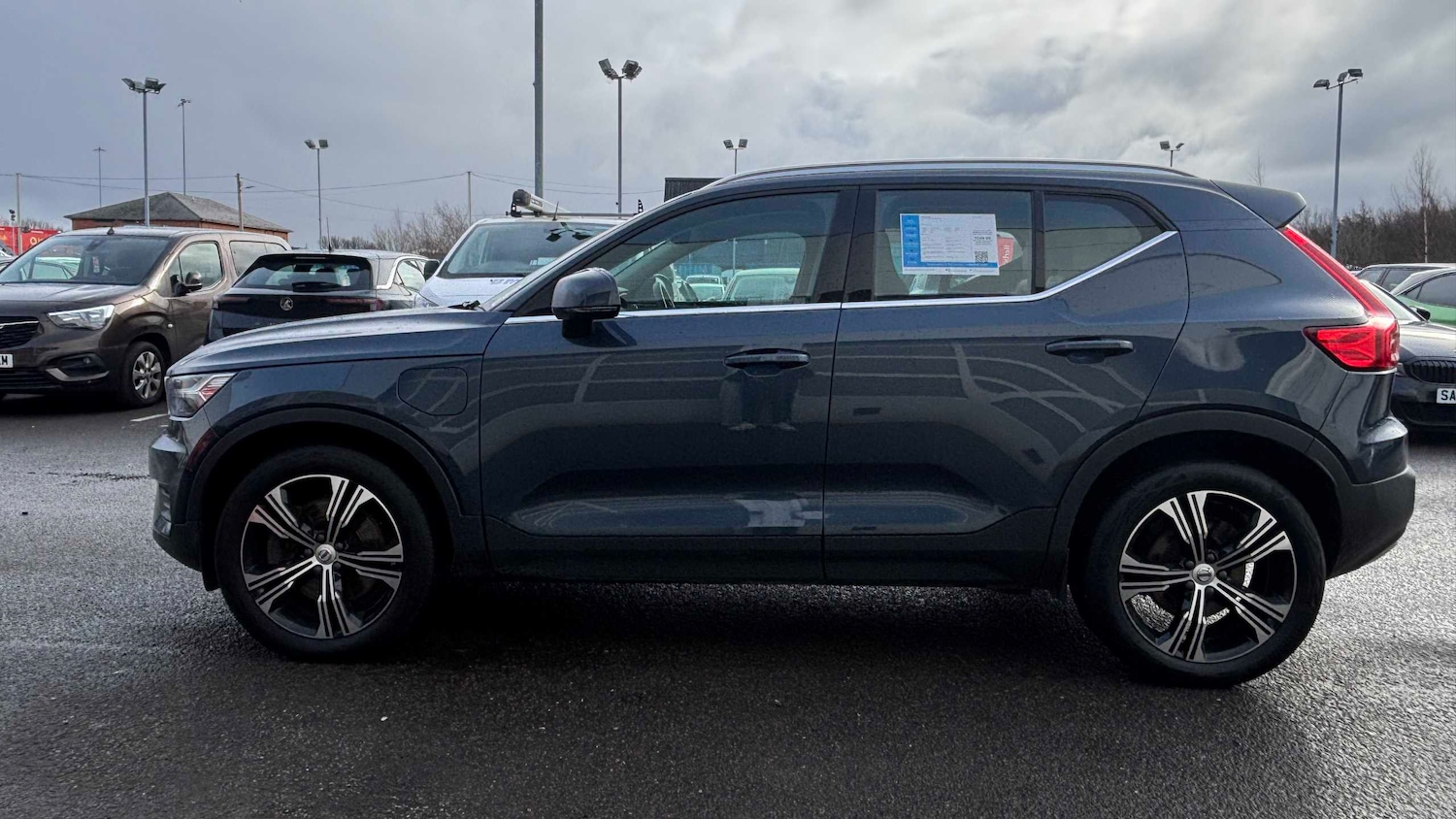 Used Volvo XC40 for sale - 77858417: Photo 3