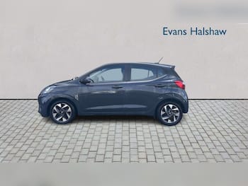 Used Hyundai i10 2023 for sale - 79660743: Photo
