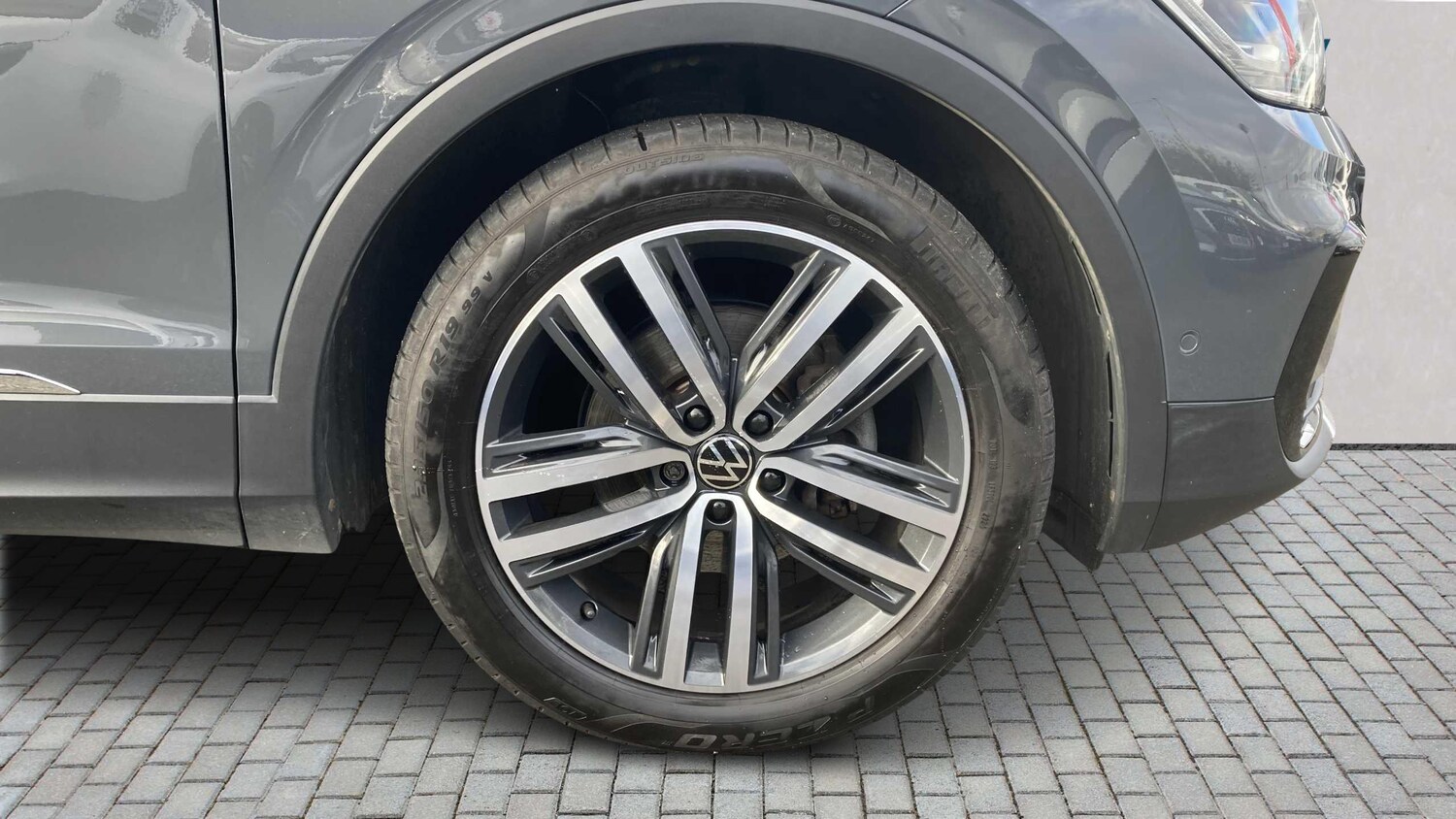 Used Volkswagen Tiguan for sale - 77857139: Photo 10