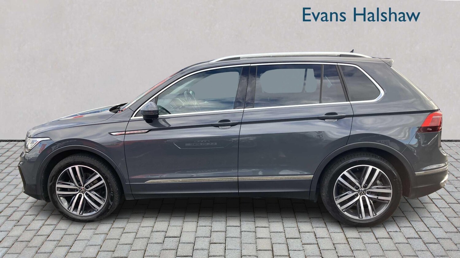 Used Volkswagen Tiguan for sale - 77857139: Photo 6