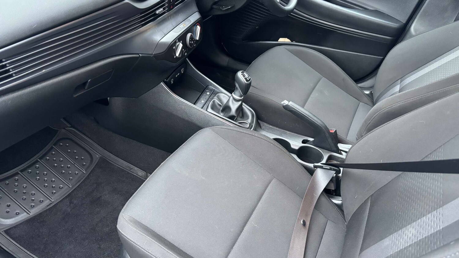 Used Hyundai i20 2024 for sale - 77858971: Photo 16