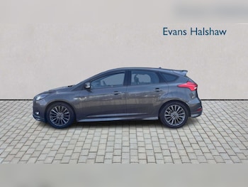 Used Ford Focus 2017 for sale - 78666508: Photo