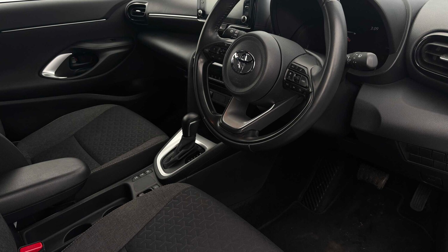 Used Toyota Yaris Cross for sale - 77860315: Photo 10