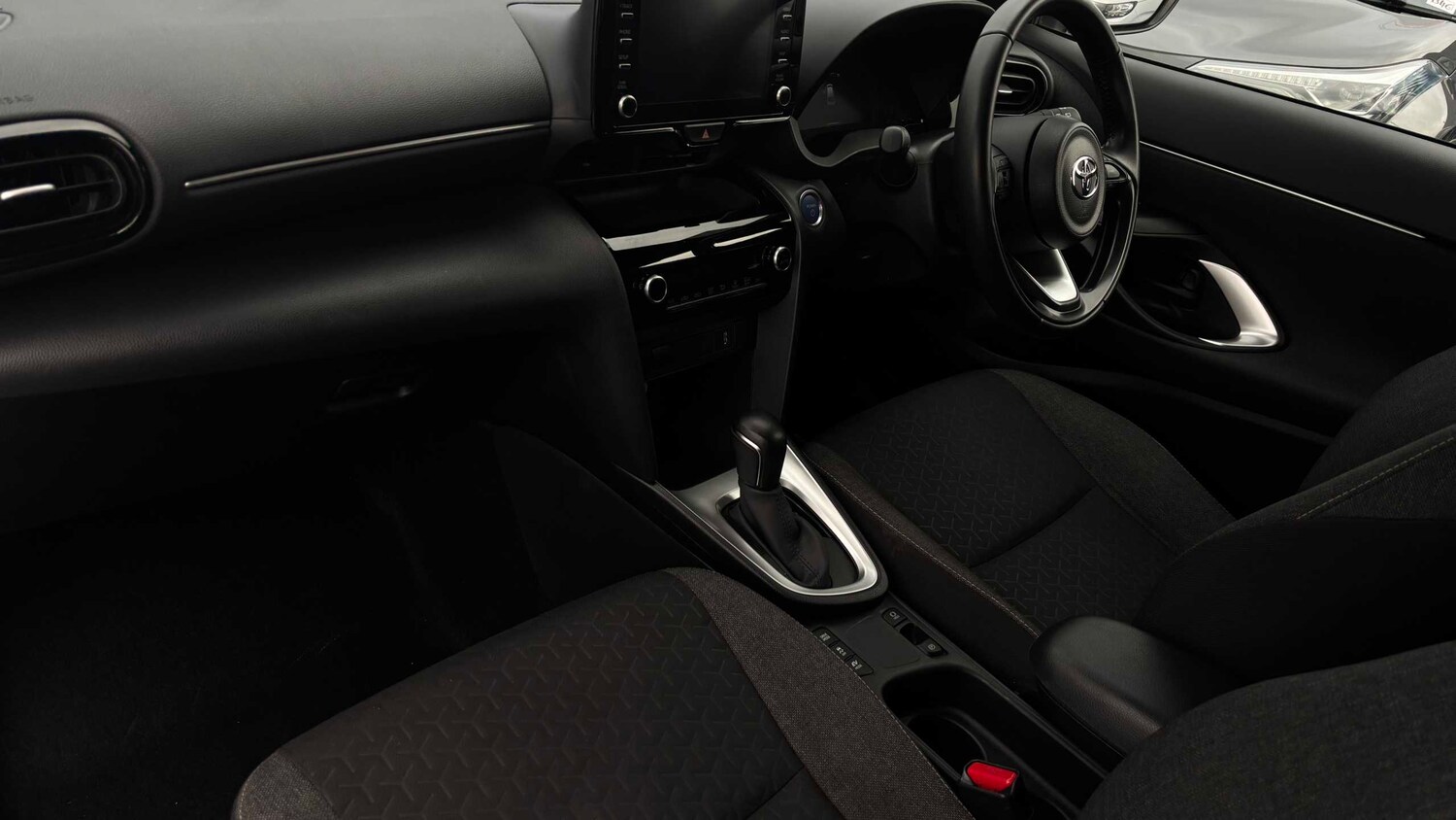 Used Toyota Yaris Cross for sale - 77860315: Photo 16