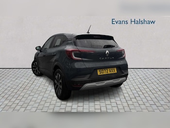 Used Renault Captur 2023 for sale - 77858832: Photo