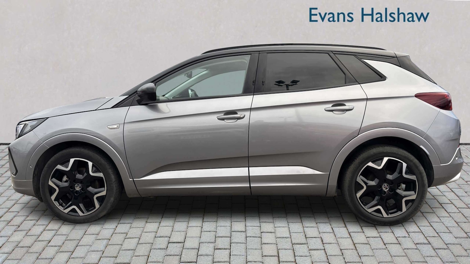 Used Vauxhall Grandland for sale - 77859742: Photo 3