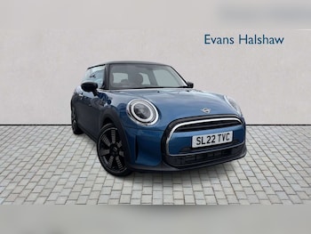 Used MINI Hatch 2022 for sale - 77861910: Photo