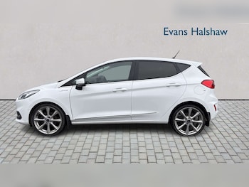 Used Ford Fiesta 2018 for sale - 77857302: Photo