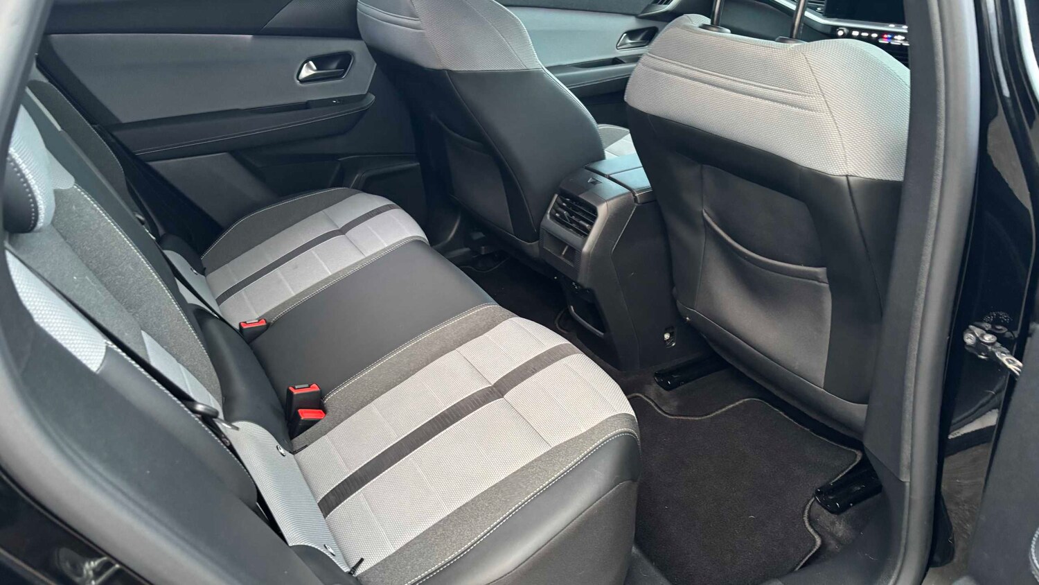 Used Vauxhall Grandland for sale - 77860311: Photo 15