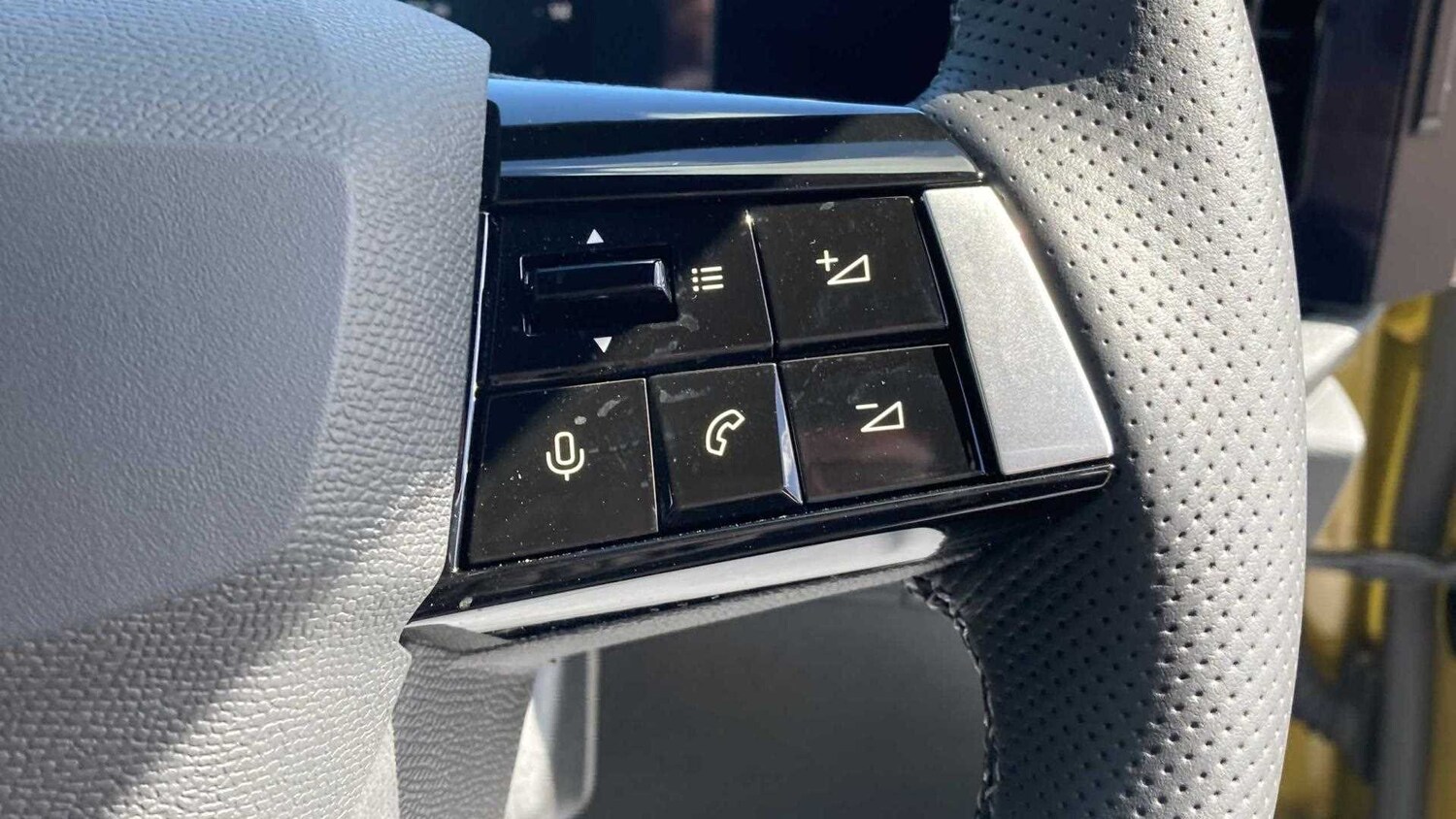 Used Vauxhall Astra 2025 for sale - 77859756: Photo 21