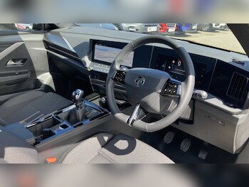 Used Vauxhall Astra 2025 for sale - 77859756: Photo