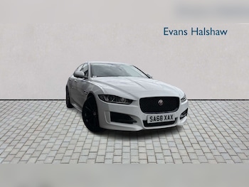 Used Jaguar XE 2018 for sale - 79499857: Photo