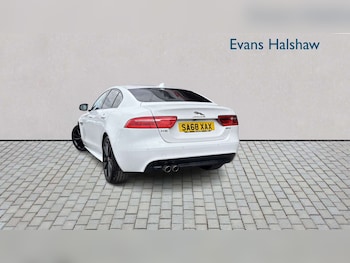 Used Jaguar XE 2018 for sale - 79499857: Photo