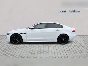 Used Jaguar XE 2018 for sale - 79499857: Photo
