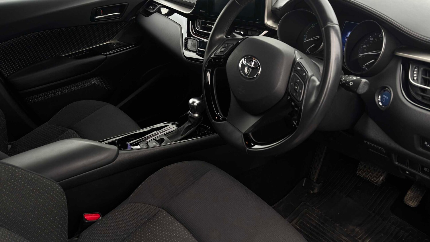 Used Toyota C-HR for sale - 77859025: Photo 10