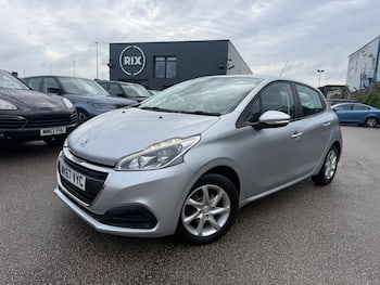 Used Peugeot 208 2017 for sale - 79735480: Photo