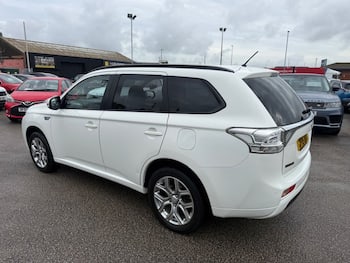 Used Mitsubishi Outlander 2015 for sale - 79735571: Photo