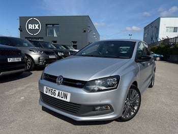 Used Volkswagen Polo 2016 for sale - 79735476: Photo