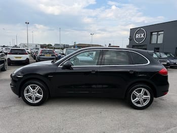 Used Porsche Cayenne 2013 for sale - 79735504: Photo