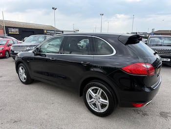 Used Porsche Cayenne 2013 for sale - 79735504: Photo