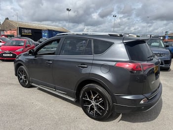 Used Toyota RAV4 2018 for sale - 79735448: Photo
