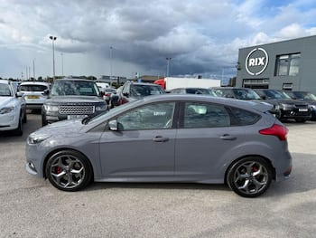 Used Ford Focus 2017 for sale - 79735537: Photo