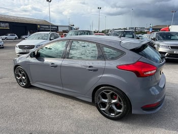 Used Ford Focus 2017 for sale - 79735537: Photo
