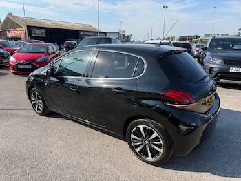 Used Peugeot 208 2018 for sale - 79735446: Photo