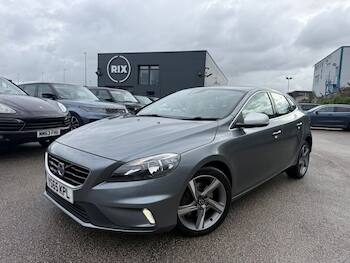 Used Volvo V40 2015 for sale - 79735500: Photo