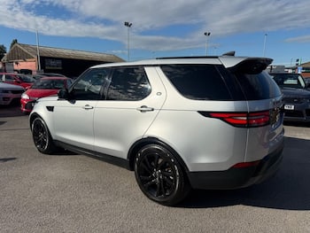 Used Land Rover Discovery 2018 for sale - 79842952: Photo