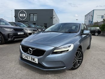 Used Volvo V40 2017 for sale - 79735510: Photo