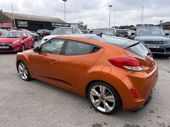 Used Hyundai Veloster 2013 for sale - 79735529: Photo