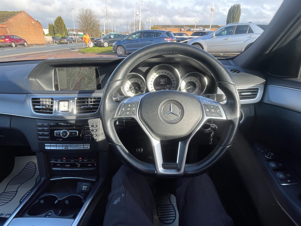 Used Mercedes-Benz E Class 2013 for sale - 77300743: Photo 11