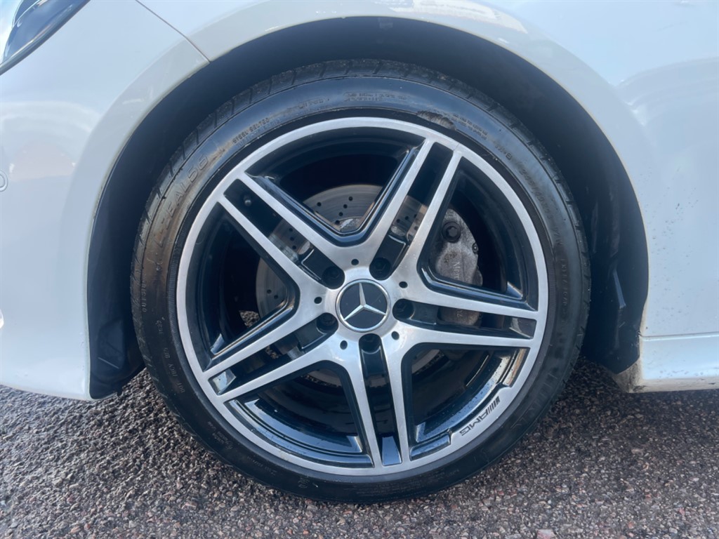 Used Mercedes-Benz E Class 2013 for sale - 77300743: Photo 18