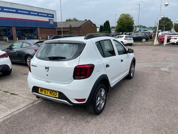 Used Dacia Sandero 2017 for sale - 75346125: Photo