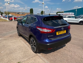Used Nissan Qashqai 2015 for sale - 79021321: Photo