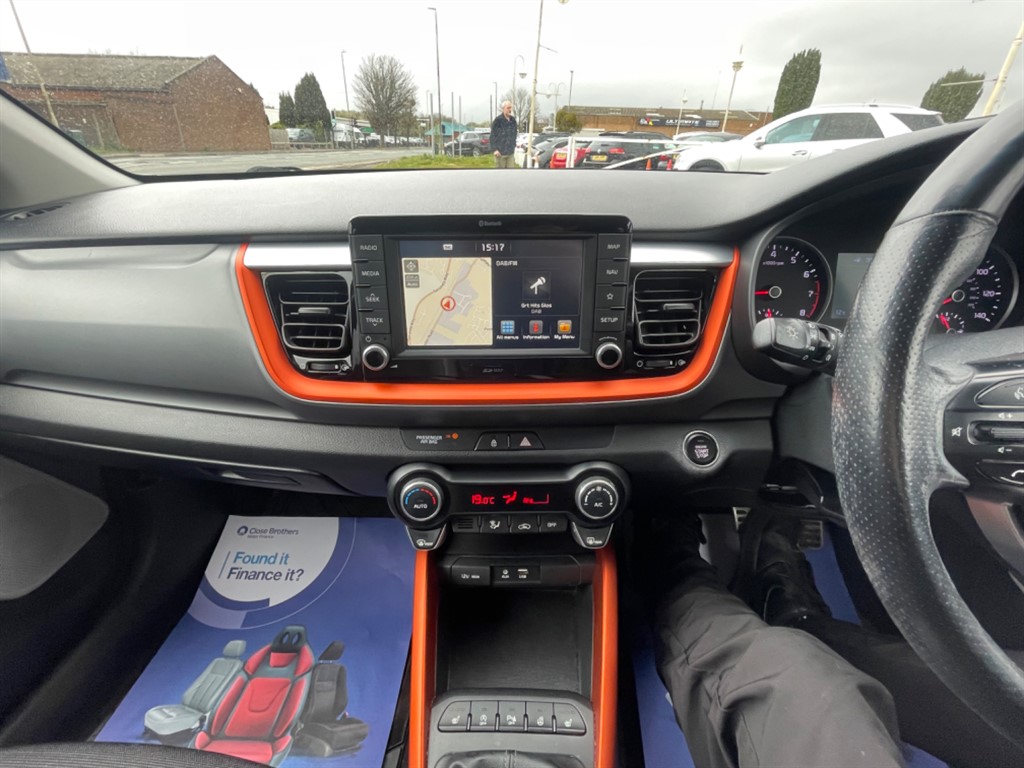 Used Kia Stonic 2018 for sale - 78042405: Photo 18