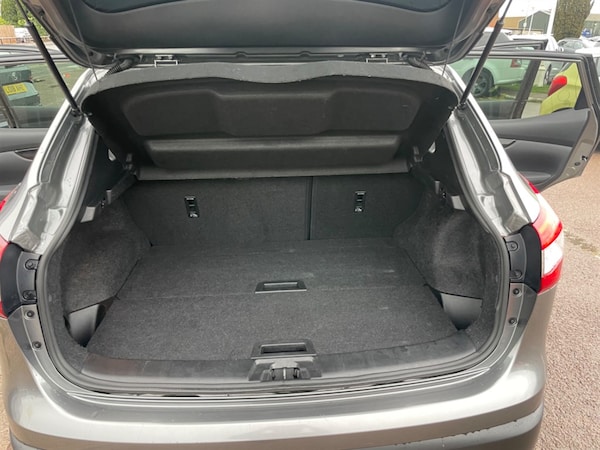 Used Nissan Qashqai 2016 for sale - 76161666: Photo 11