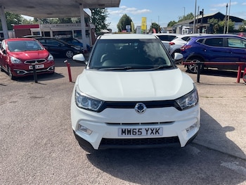 Used Ssangyong Tivoli 2015 for sale - 75571822: Photo