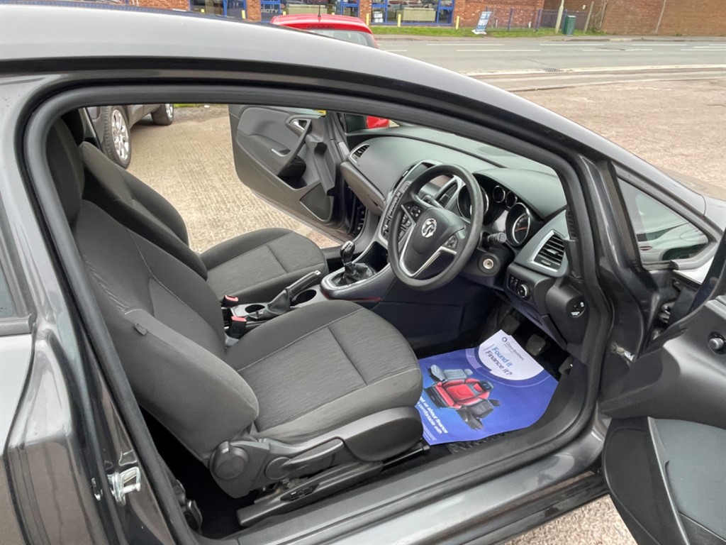 Used Vauxhall Astra GTC 2012 for sale - 77848391: Photo 7