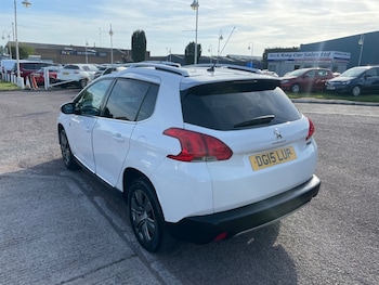 Used Peugeot 2008 2015 for sale - 78670986: Photo