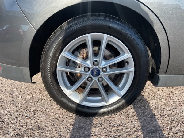 Used Ford C-Max 2017 for sale - 76067273: Photo 16