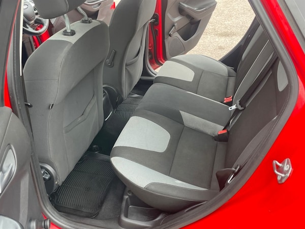 Used Ford Focus 2014 for sale - 75572462: Photo 10