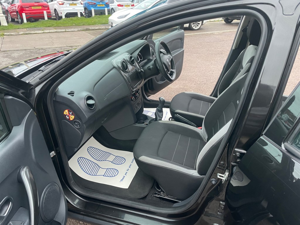 Used Dacia Sandero Stepway 2020 for sale - 77198537: Photo 9