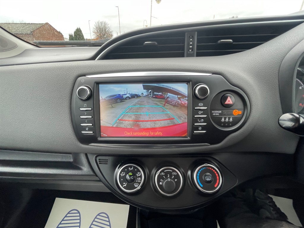 Used Toyota Yaris 2019 for sale - 76466619: Photo 16